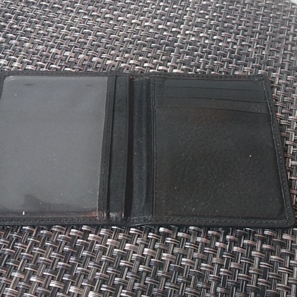 Leather card holder - Picture 2 of 6